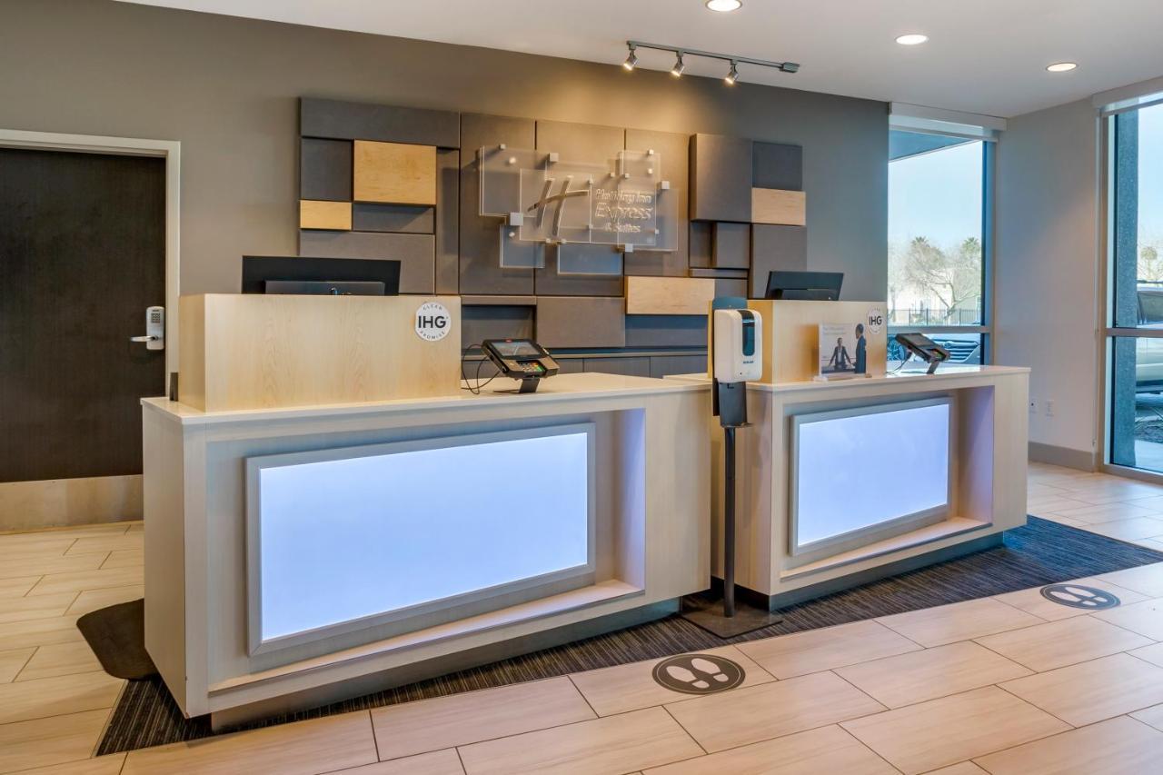 Holiday Inn Express & Suites - Phoenix Dwtn - State Capitol By Ihg Exterior foto