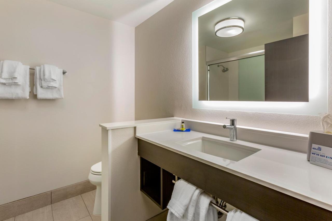 Holiday Inn Express & Suites - Phoenix Dwtn - State Capitol By Ihg Exterior foto