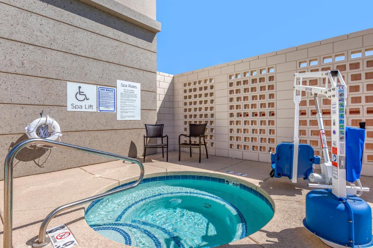 Holiday Inn Express & Suites - Phoenix Dwtn - State Capitol By Ihg Exterior foto