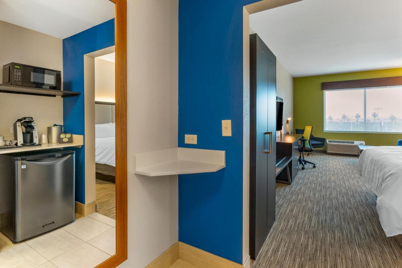 Holiday Inn Express & Suites - Phoenix Dwtn - State Capitol By Ihg Exterior foto